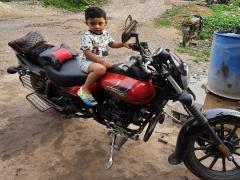 Bajaj Avenger Street 150